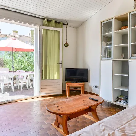 Appartamento 1 Bedroom Apartment For 6 Agde
