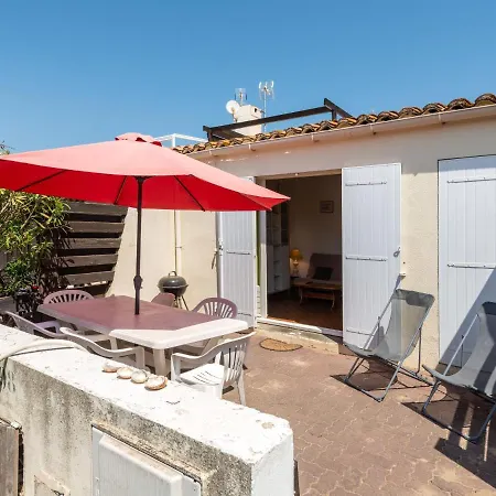 1 Bedroom Apartment For 6 *